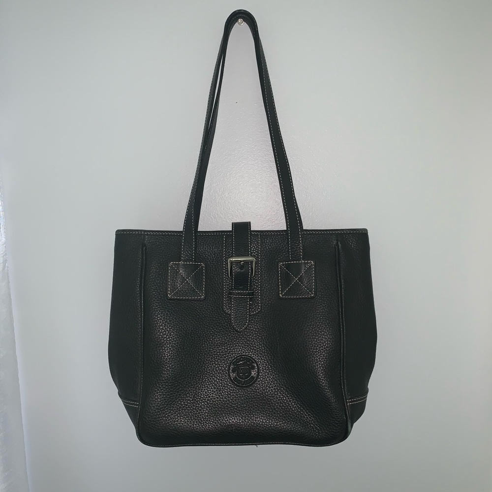 Authentic Dooney and Bourke Black Tote Purse!